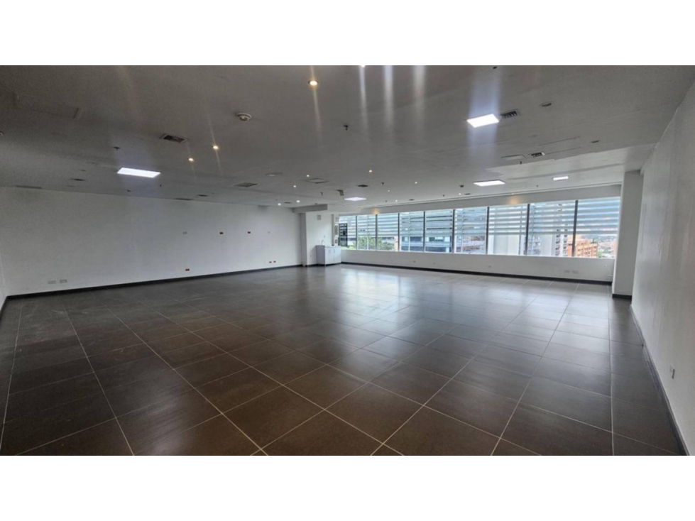 OFICINA EN ARRIENDO | SECTOR CHICÓ