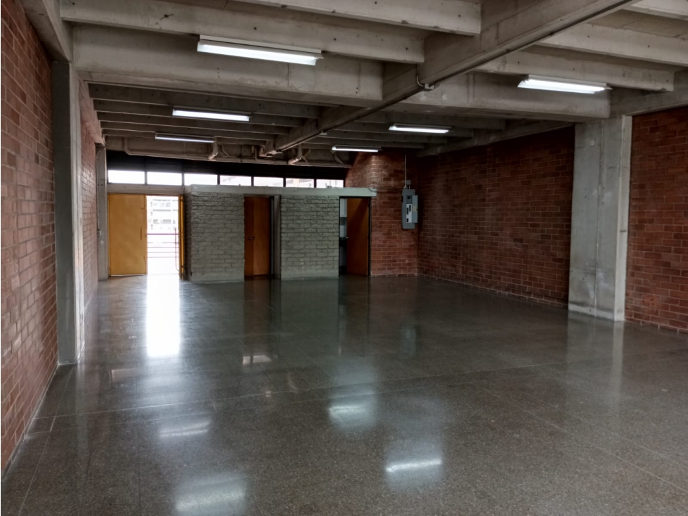 OFICINA EN ARRIENDO- CENTRO EMPRESARIAL | MEDELLÍN