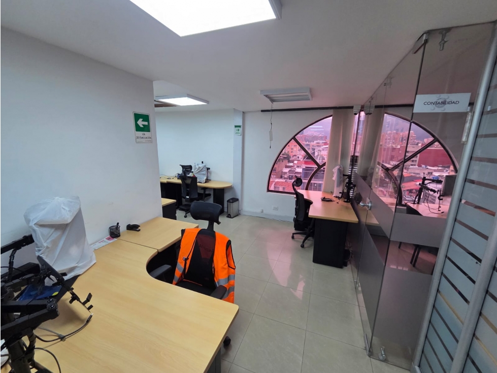 OFICINA EN VENTA - SANTA VIVIANA