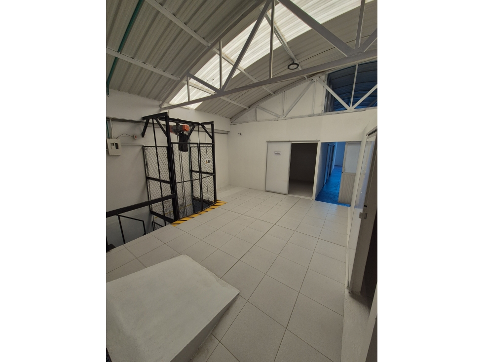 BODEGA INDUSTRIAL EN VENTA | TOBERÍN