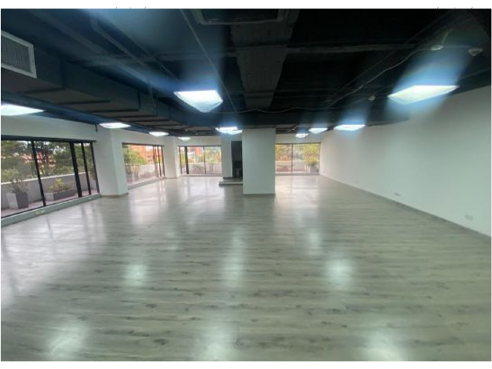 OFICINA EN ARRIENDO - CHICÓ