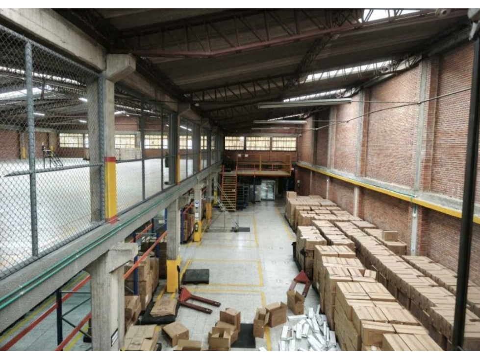 BODEGA INDUSTRIAL EN VENTA ÁLAMOS, ENGATIVÁ