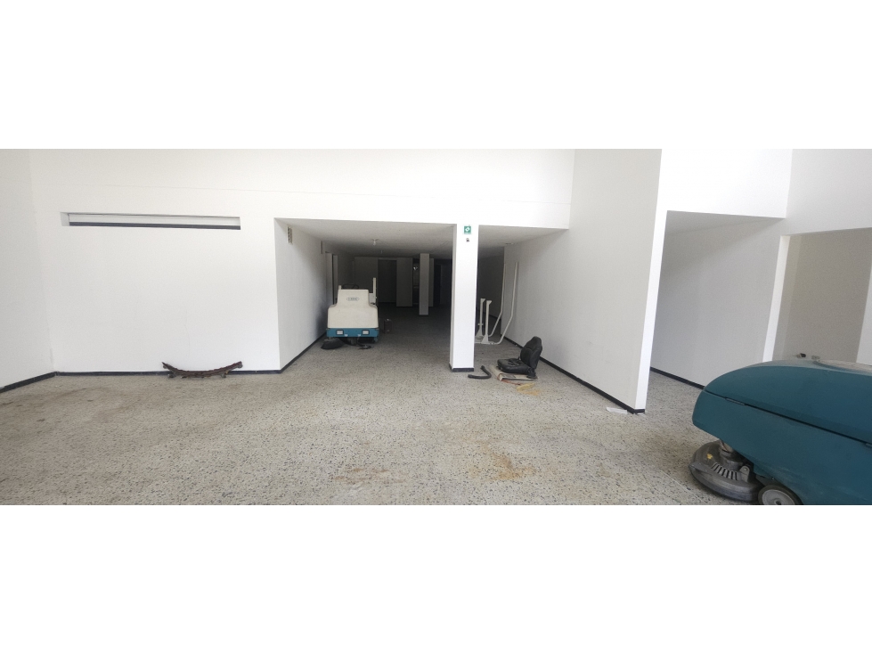 LOCAL COMERCIAL E INDUSTRIAL EN ARRIENDO FUNZA - 1
