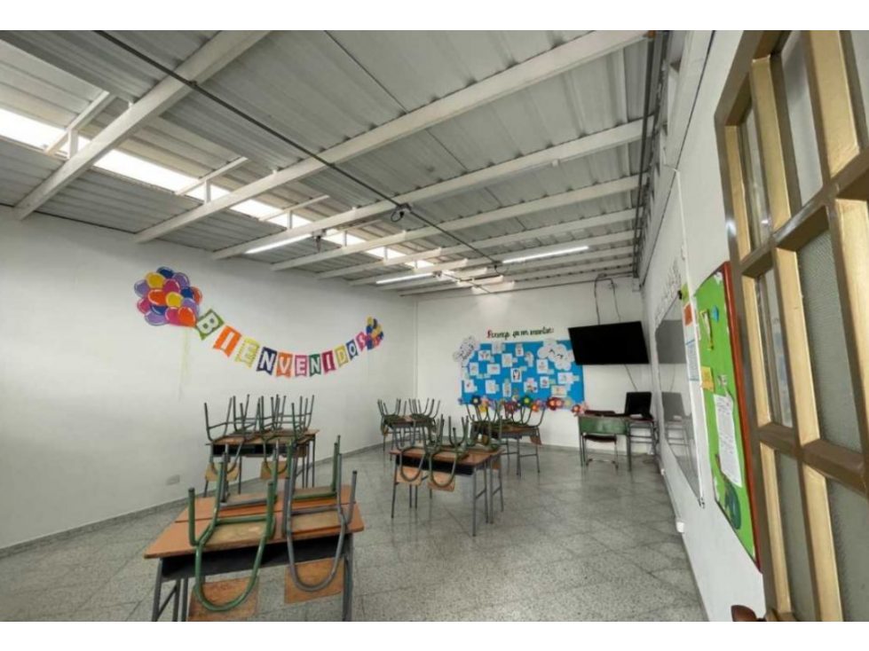 EDIFICIO COLEGIO EN VENTA SECTOR NARIÑO SUR — foto 2