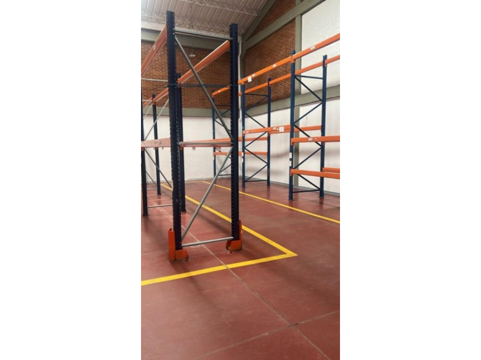 BODEGA EN ARRIENDO ENGATIVÁ