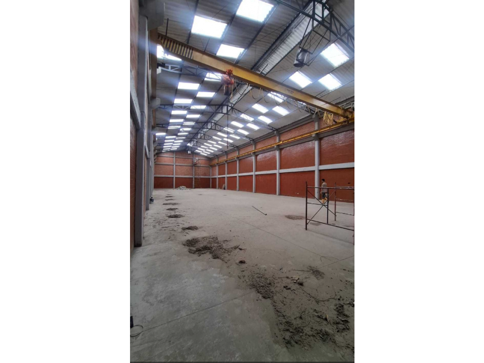 BODEGAS INDUSTRIALES EN ARRIENDO FONTIBÓN