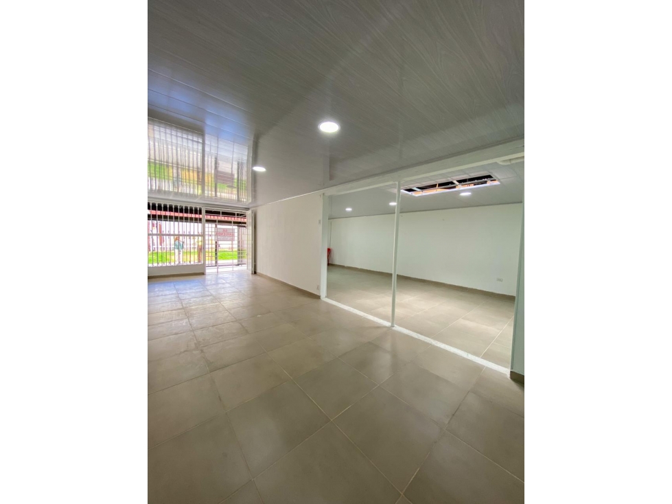 LOCAL EN ARRIENDO NORMANDÍA, BOGOTÁ - 1