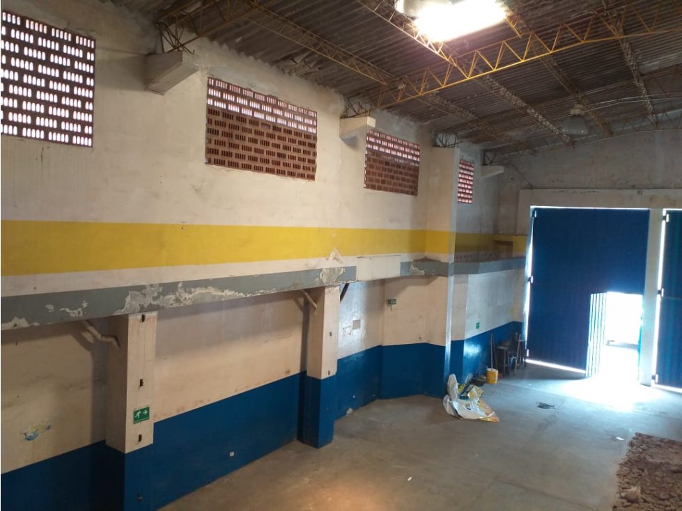BODEGA EN VENTA, VILLAVICENCIO - 3