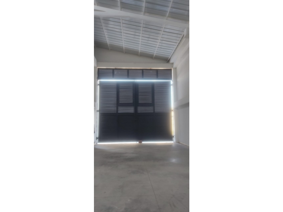 ARRIENDO BODEGA INDUSTRIAL UBICADA EN NEIVA, HUILA - 3