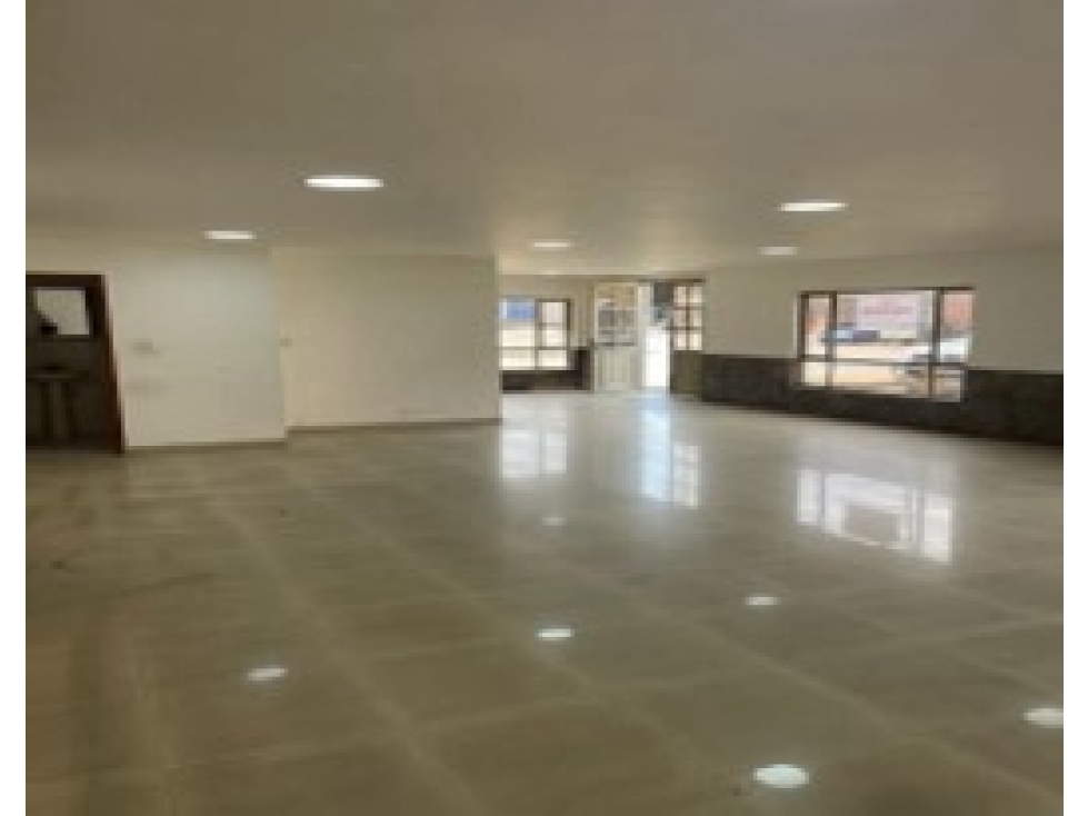 BODEGA EN VENTA, UBICACION ESTRATEGICA EN MOSQUERA - 3