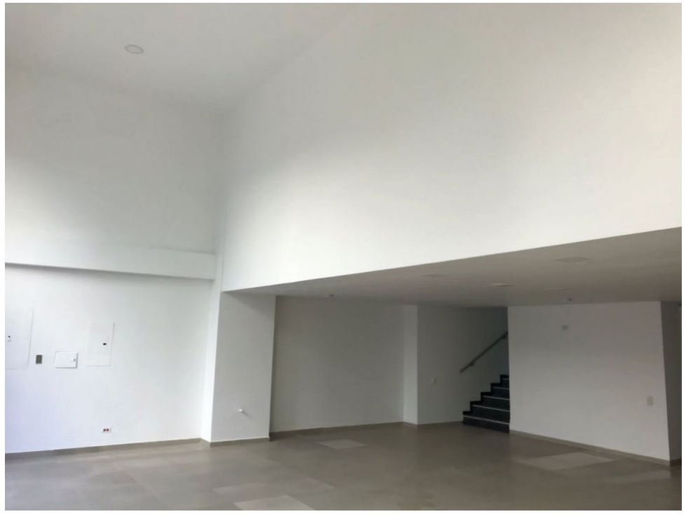 EDIFICIO EN ARRIENDO, GALERIAS - 1