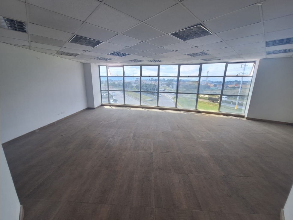 OFICINA EN ARRIENDO, VÍA CALLE 80, SIBERIA - COTA - 4