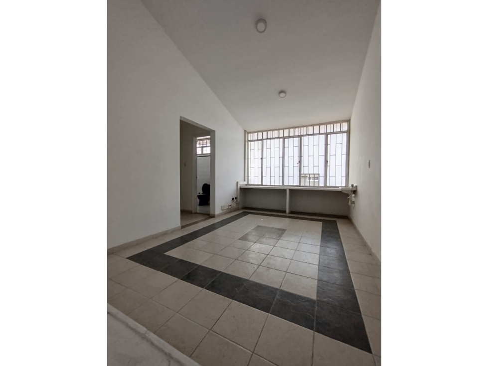 OFICINA CON LOCAL EN ARRIENDO, VILLAVICENCIO - 4