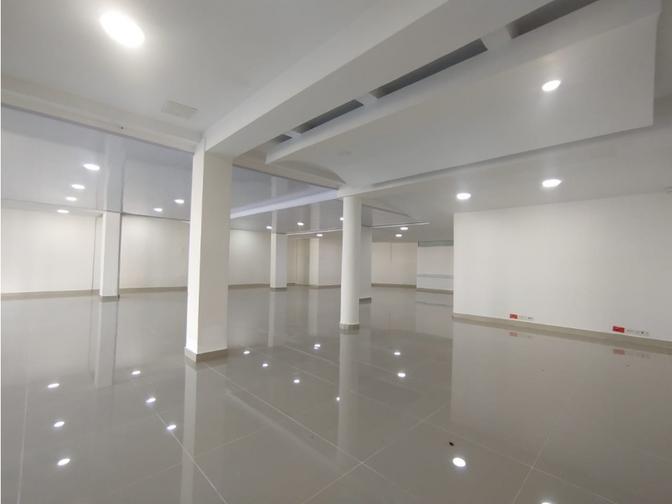 EXCELENTE LOCAL COMERCIAL EN ARRIENDO, VILLAVICENCIO - 6