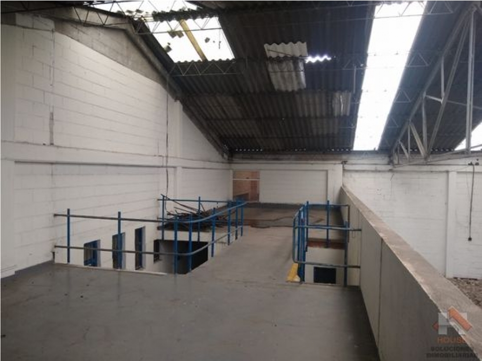 BODEGA INDUSTRIAL EN ARRIENDO PUENTE ARANDA — foto 6