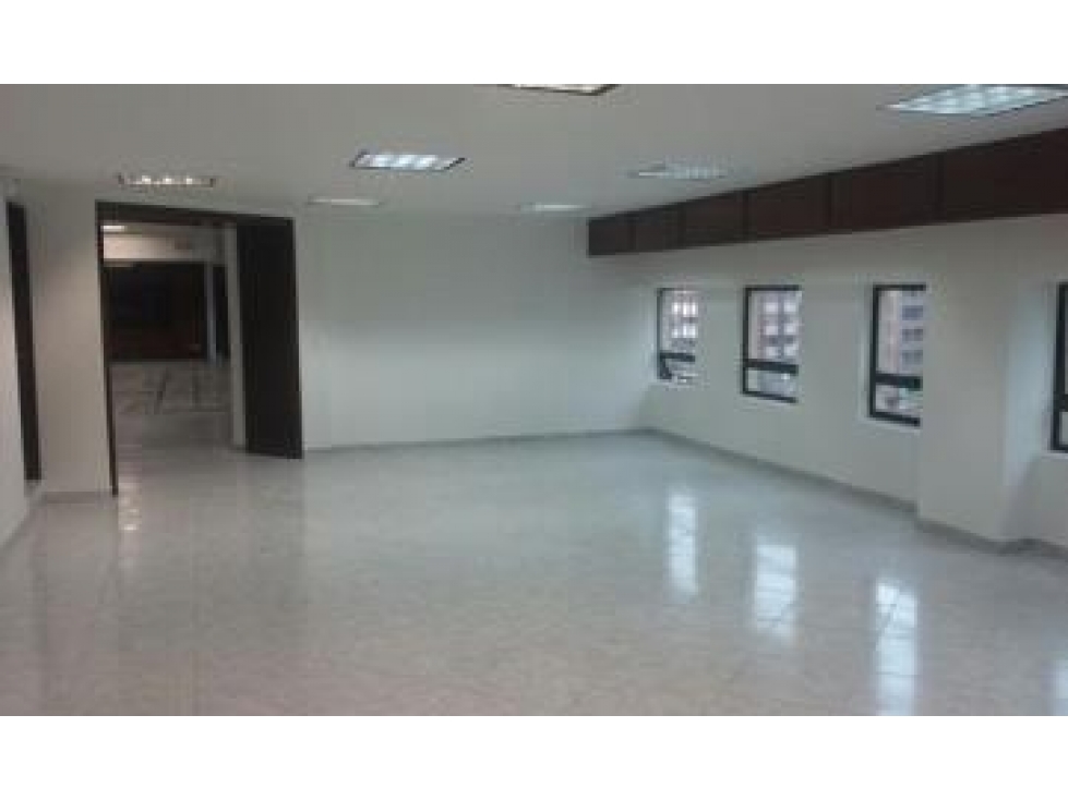 OFICINA DUPLEX EN ARRIENDO, CENTRO INTERNACIONAL — foto 2