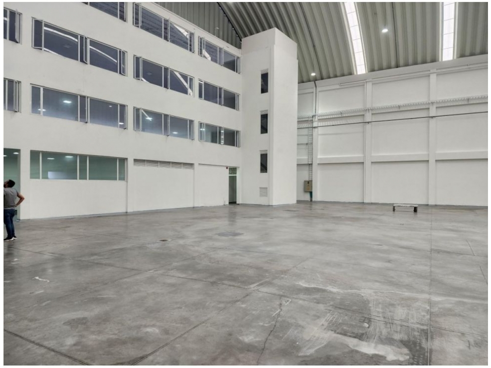 BODEGA INDUSTRIAL EN VENTA, EXCELENTE UBICACION EN PUENTE ARANDA — foto 4
