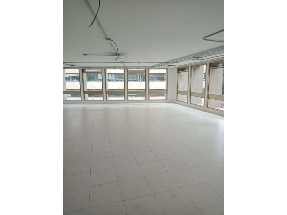 OFICINA EN ARRIENDO, ZONA FINANCIERA, CENTRO INTERNACIONAL