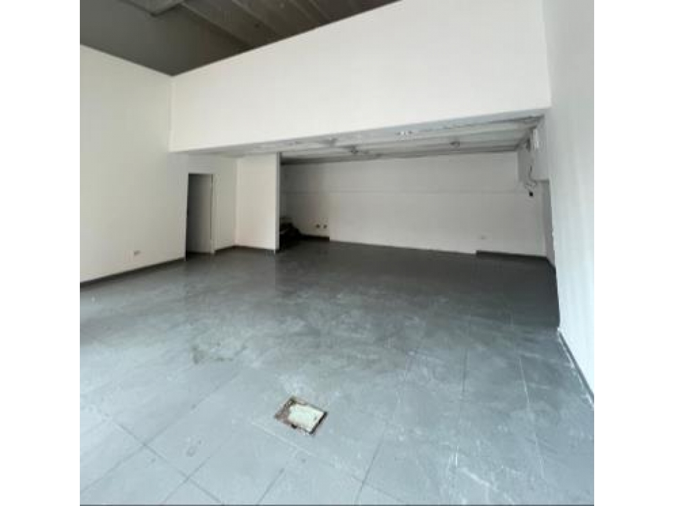LOCAL EN VENTA, PARQUE CENTRAL BAVARIA, CENTRO INTERNACIONAL