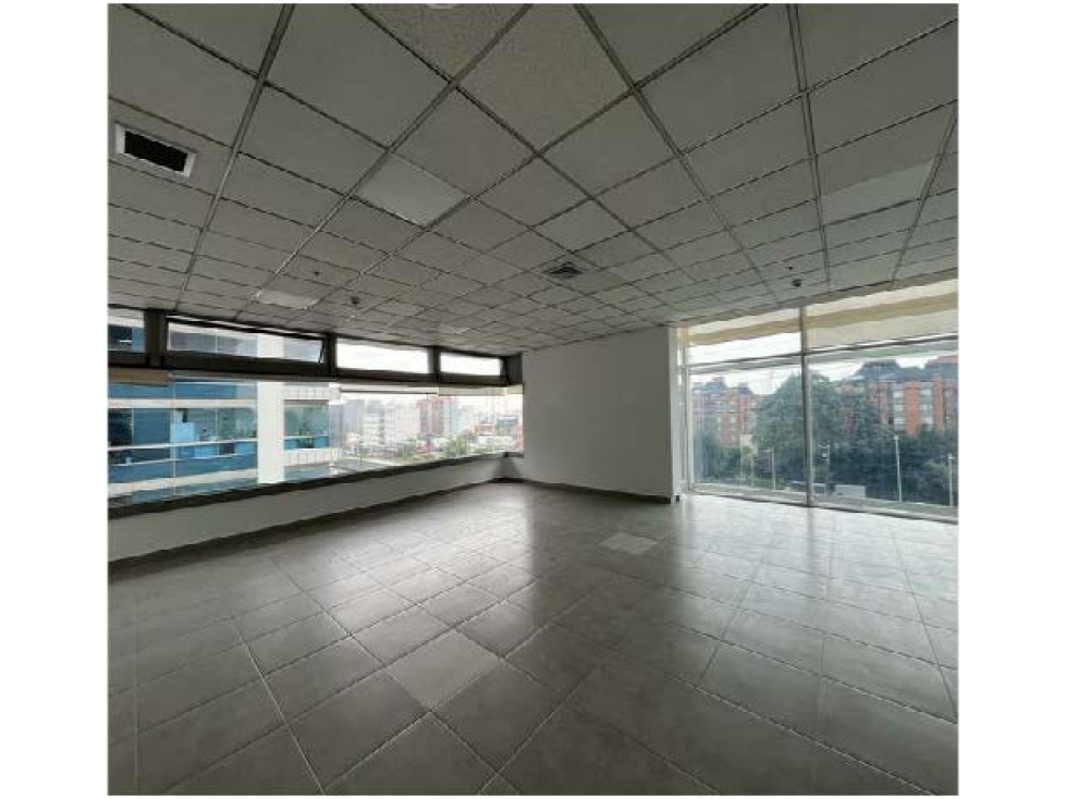 OFICINA DE 592 M2 EN ARRIENDO, CHICO NORTE — foto 2