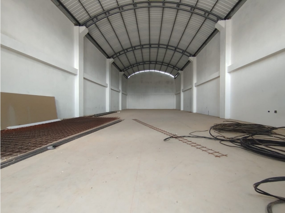 BODEGA INDUSTRIAL DE 1.800 M2 EN ARRIENDO, TUNJA BOYACÁ - 3