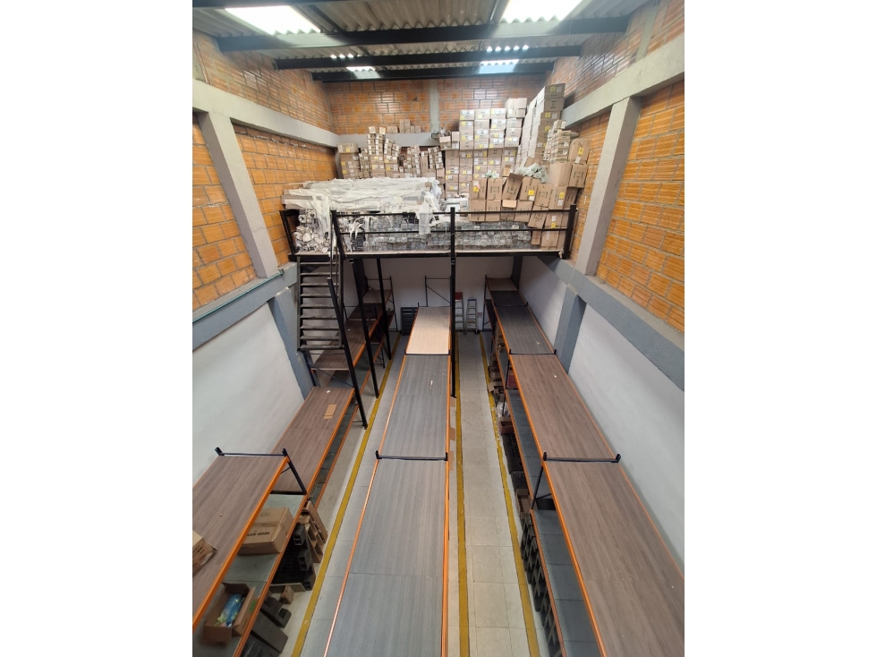 BODEGA EN VENTA SECTOR LA FLORIDA ENGATIVÁ — foto 3
