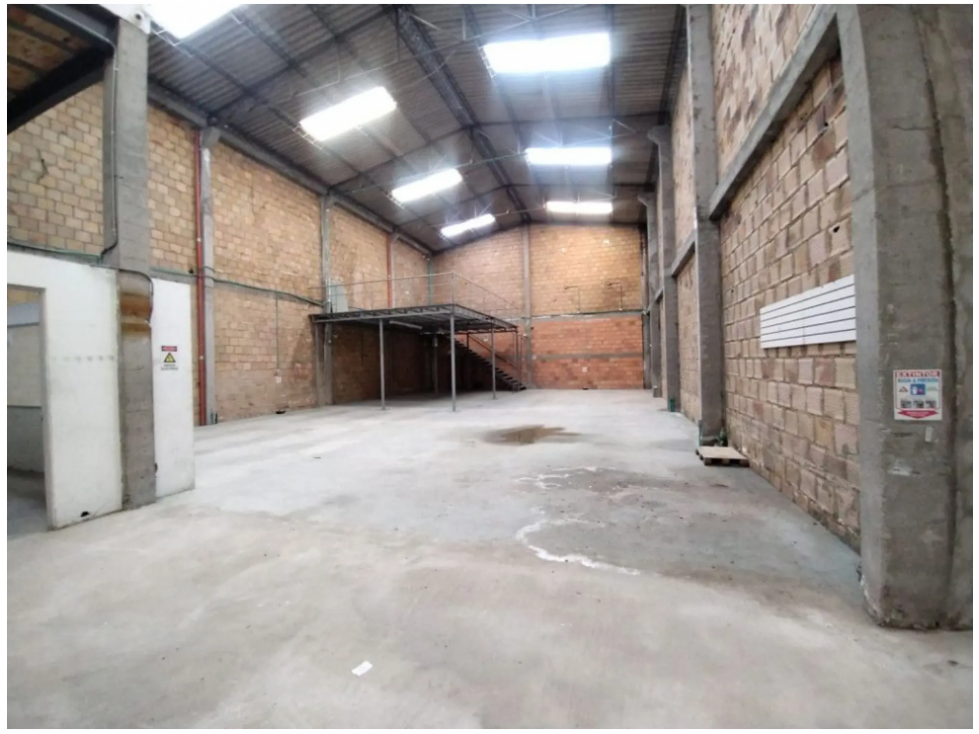 BODEGA VENTA DE 1.005 M² 12 DE OCTUBRE, BARRIOS UNIDOS — foto 4