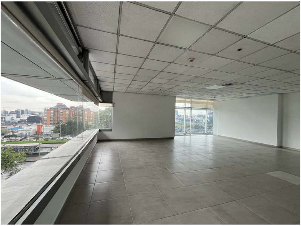 OFICINA DE 592 M2 EN ARRIENDO, CHICO NORTE