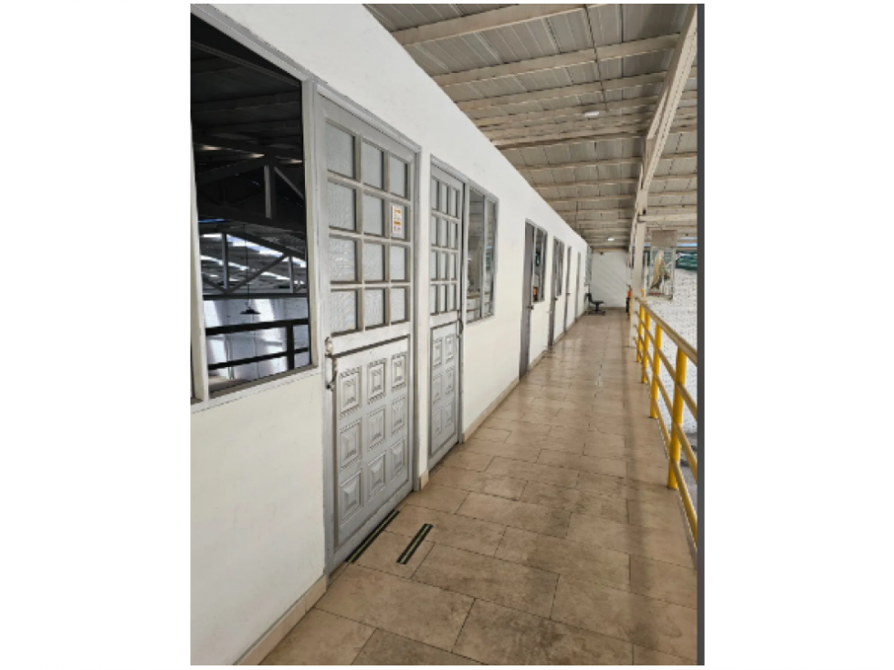 BODEGA INDUSTRIAL EN VENTA VILLA GLADYS — foto 4