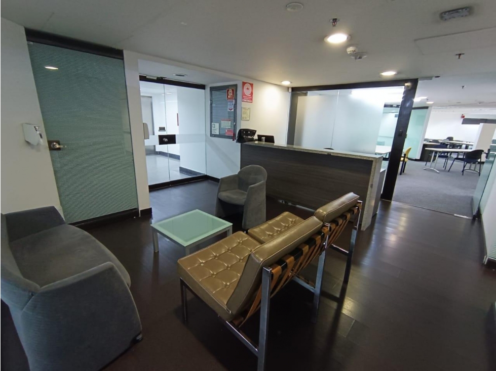 OFICINA DE 795 M2 EN ARRIENDO, QUINTA CAMACHO