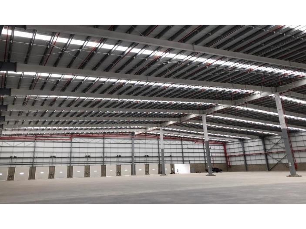 ARRIENDO BODEGA INDUSTRIAL Y LOGISTICA EN TOCANCIPA - 3