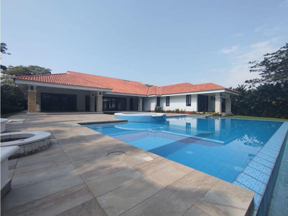 HERMOSA CASA CAMPESTRE EN VENTA, VILLAVICENCIO - 2