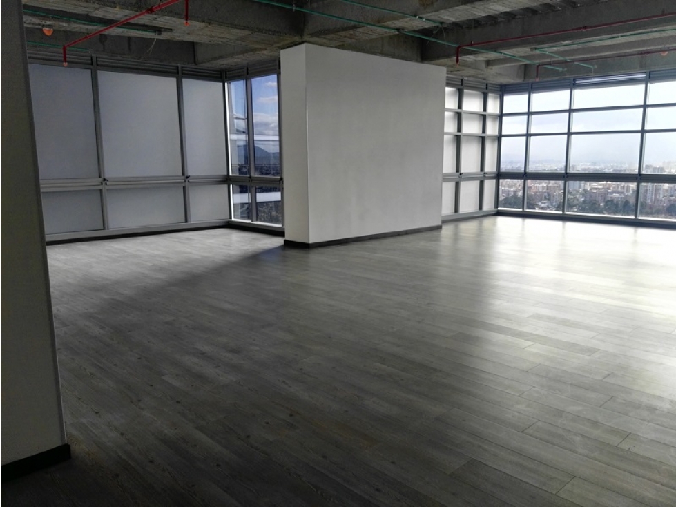 OFICINA EN ARRIENDO 146 M2, PARQUE EMPRESARIAL, USAQUEN