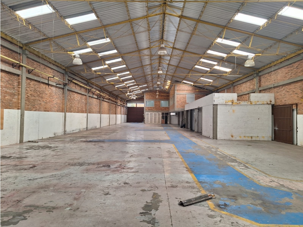 BODEGA EN ARRIENDO, ALAMOS, ZONA INDUSTRIAL — foto 2