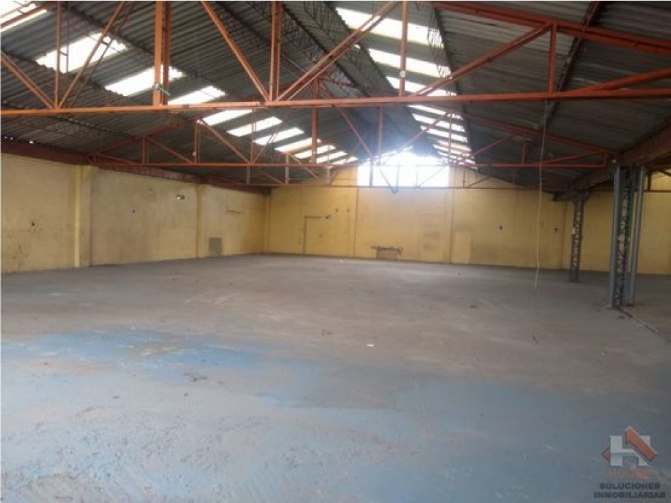 BODEGA INDUSTRIAL EN ARRIENDO PUENTE ARANDA — foto 3