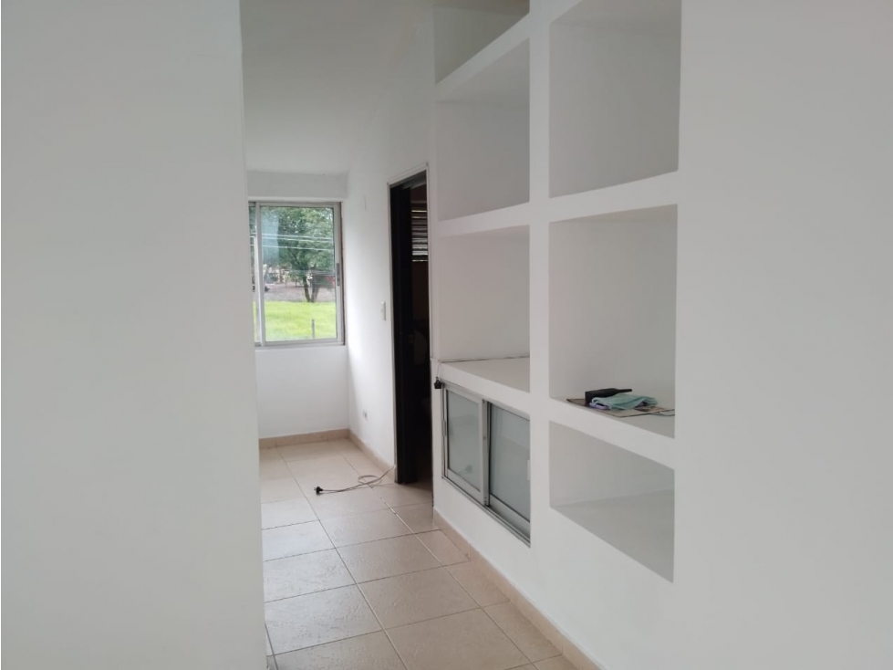 EXCELENTE OFICINA EN ARRIENDO - VILLAVICENCIO - 4