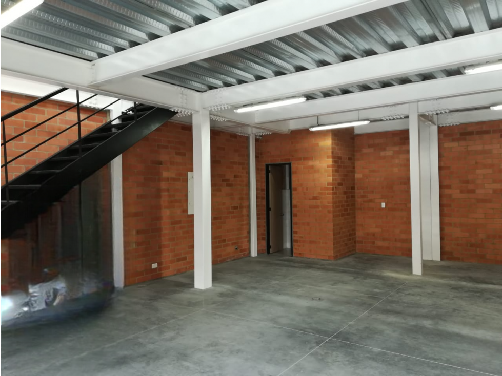 Bodega en venta en Corabastos norte 139.82 m² — foto 2