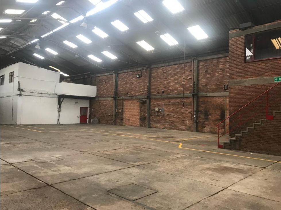 SE VENDE !! Bodega esquinera en Puente Aranda — foto 3