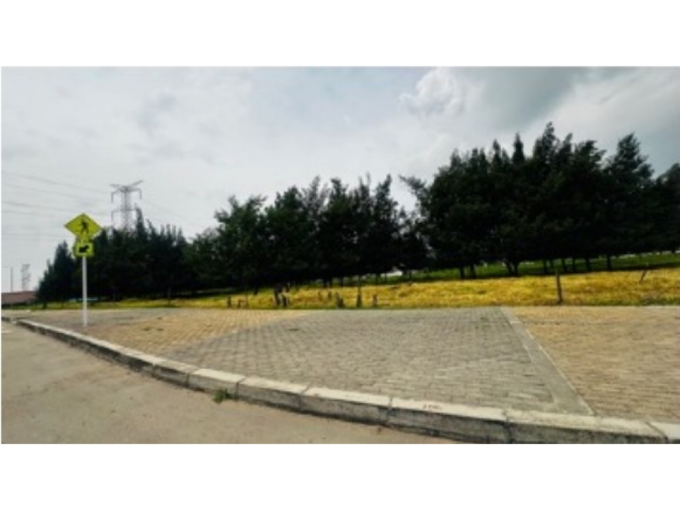 LOTE INDUSTRIAL EN VENTA FUNZA - 3