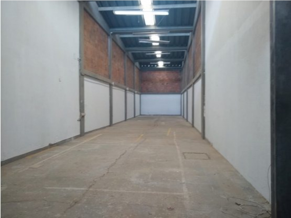 Bodega en venta; sector La Ferias