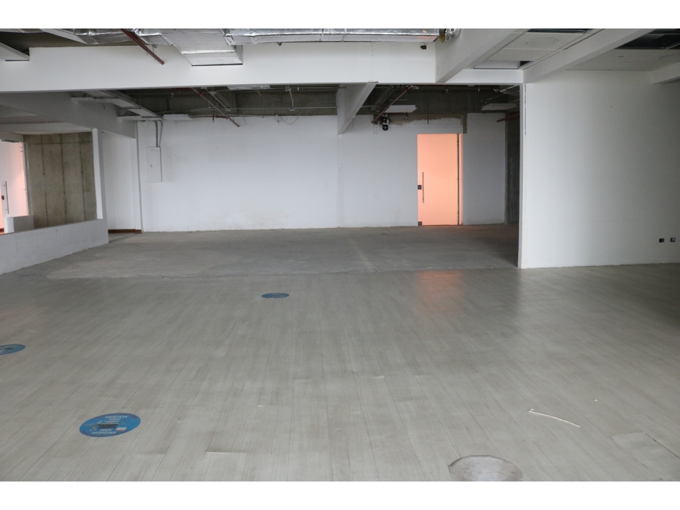 EXCELENTE OFICINA EN ARRIENDO - AVENIDA EL DORADO — foto 3
