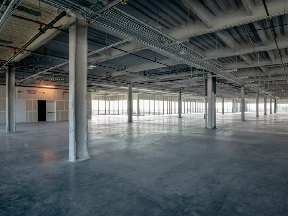 OFICINAS EN ARRIENDO | EDIFICIO CORPORATIVO | SECTOR CHICÓ - 3