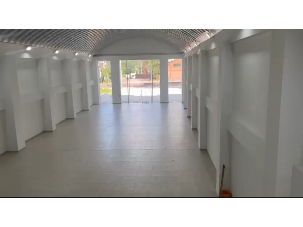 LOCAL BODEGA EN ARRIENDO | ZONA INDUSTRIAL SUR | NEIVA - 2