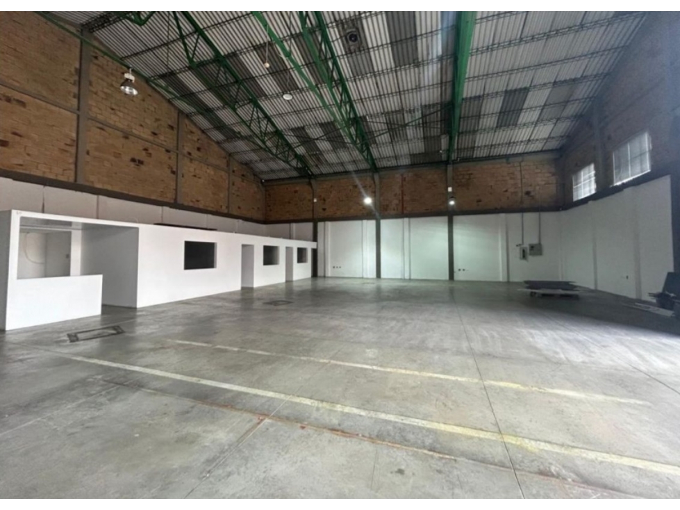 BODEGA EN ARRIENDO - LAS FERIAS
