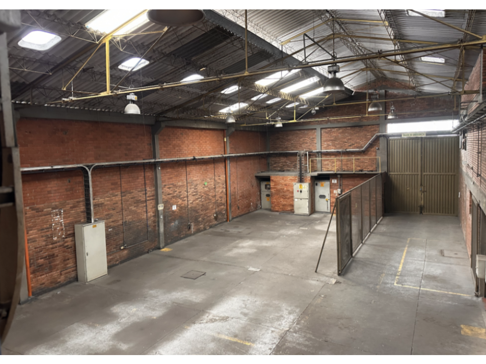 BODEGA INDUSTRIAL EN ARRIENDO PUENTE ARANDA - 2