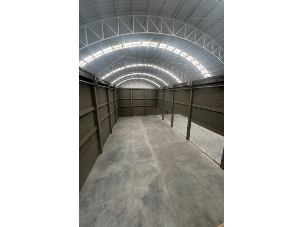 BODEGA LOGÍSTICA EN ARRIENDO PARQUE INDUSTRIAL FUNZA - 2