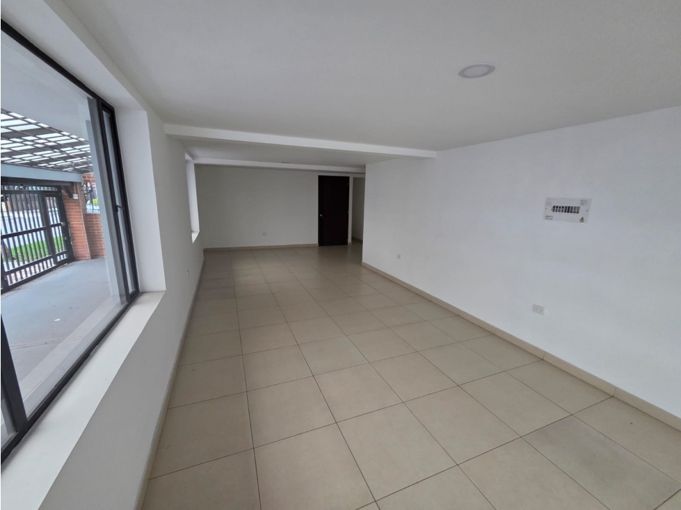 EDIFICIO COMERCIAL Y RESIDENCIAL EN VENTA | BOGOTÁ — foto 2