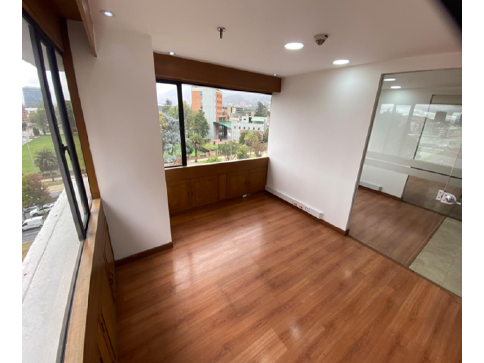 OFICINA EN ARRIENDO | CHICÓ NORTE — foto 2