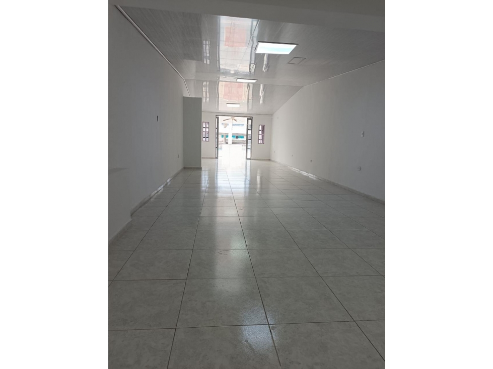 LOCAL EN ARRIENDO, VILLAVICENCIO - 4