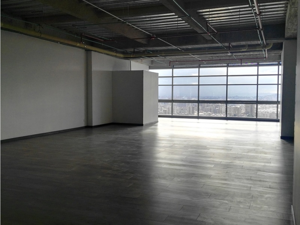 OFICINA EN ARRIENDO 121 M2, PARQUE EMPRESARIAL, USAQUEN